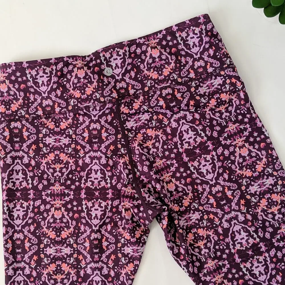 Apana‎ Yoga Womens Medium Leggings Cropped Capri Pattern Print Purple Pants